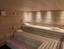 bild9 sauna lighting bench slats wooden panels bench construction facility wellness indoor pool heslach stuttgart fire ice sauna group