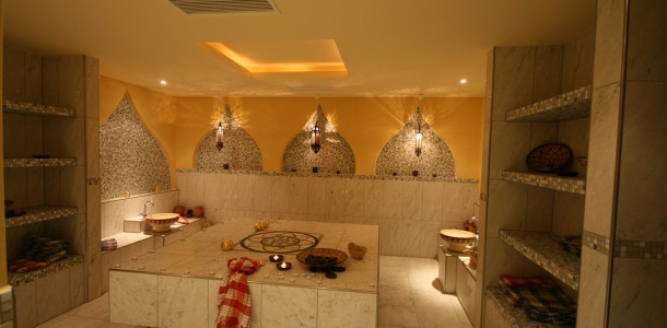 картина паровая баня хамам турецкая баня освещение массивная система строительство велнес монте маре шлирзее огонь ледяная сауна группа